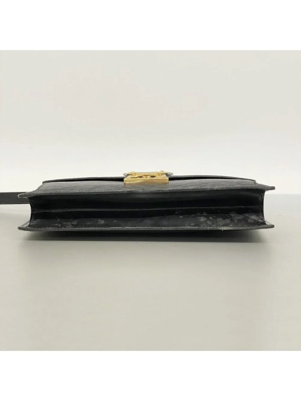 Louis Vuitton Clutch Epi Series Dragonne Noir
